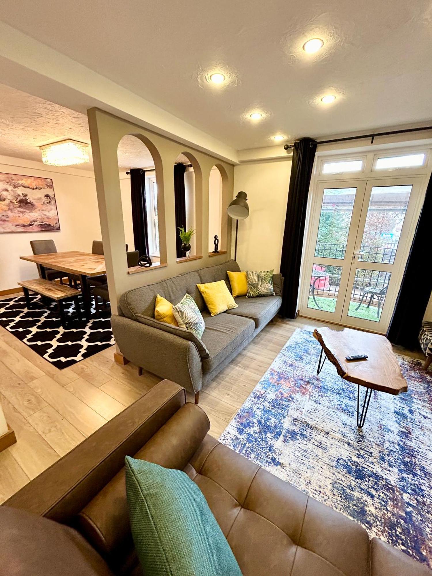 Spacious 3 Bedroom Apartment Close To Marina, 2 Parking Spaces, Kingsize Or Single Beds Southampton Bagian luar foto